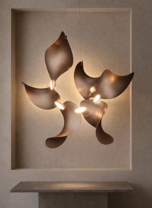 Dune 6 Cluster in Metallic Tones Pendant Light | Chandeliers by MOSS Objects