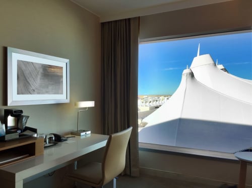 Fallen Tree | Photography by John Boak | The Westin Denver International Airport in Denver