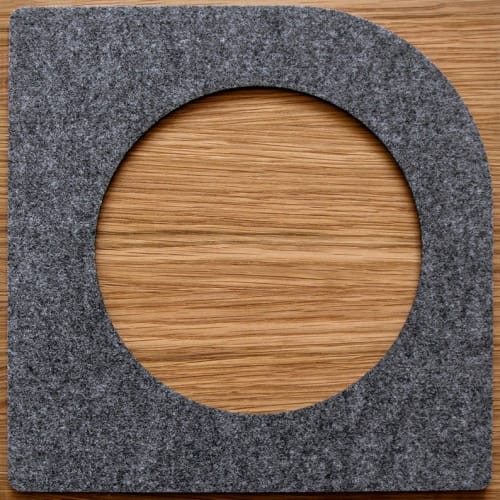 Square serving tray for table, made of wood, gray felt, 1 pc | Serveware by DecoMundo Home