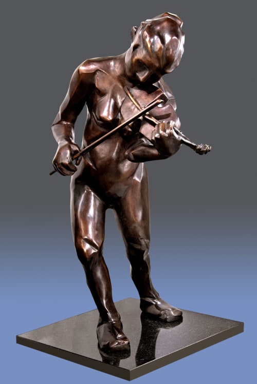 Female figure playing the violin while standing | Sculptures by Dina Angel-Wing
