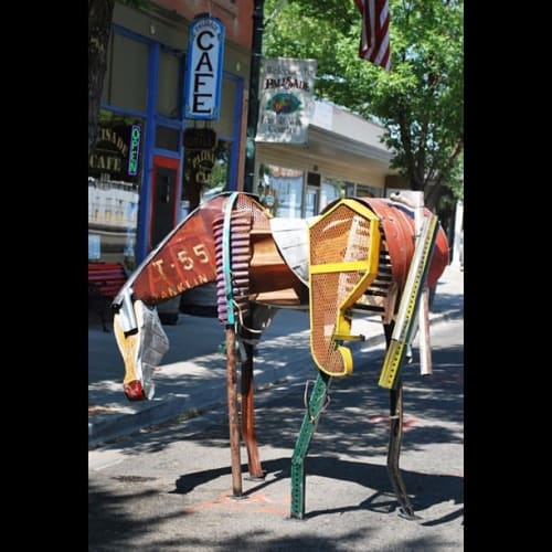 Horse Sculpture | Public Sculptures by Doug Owen | The Palisade Café 11.0 in Palisade