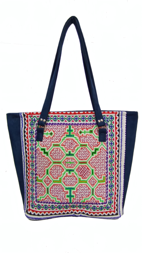 Sacred Geometry Luxury Tote bag: Hand-Woven Shipibo Heritage | Textiles by Sacred Andes Atelier