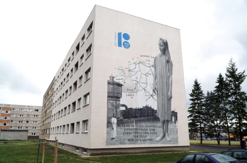 Mural People on the building | Street Murals by Robot Muralist