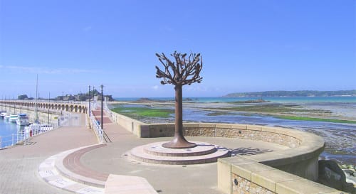 Freedom Tree | Public Sculptures by Richard Perry