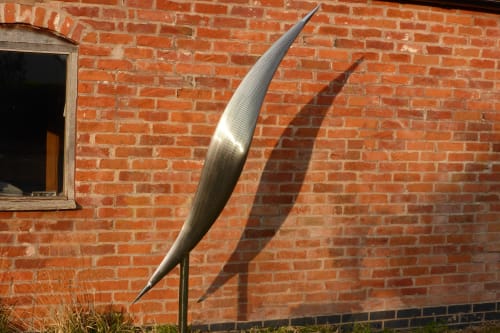 Hummingbird in stainless steel | Art Curation by Richard Cresswell