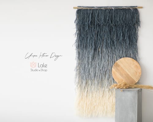 Snow - woven wall | Wall Hangings by Lale Studio
