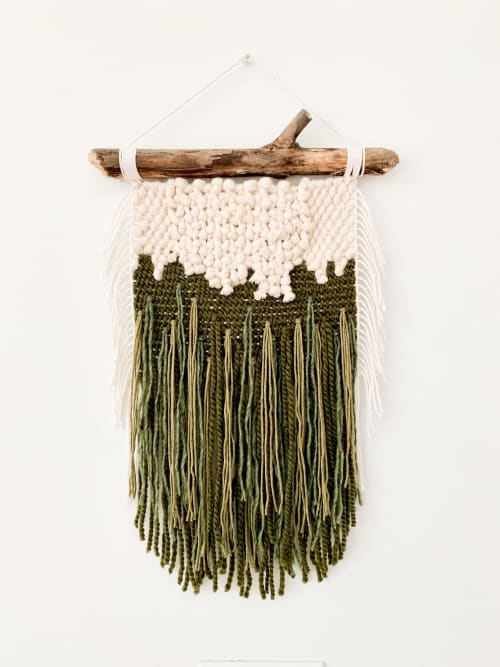 Green Mossy Sideways weave | Wall Hangings by Minttu Fibre Arts