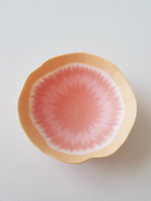Murmure d'eau | Ceramic Plates by Yuko Kuramatsu Céramiques