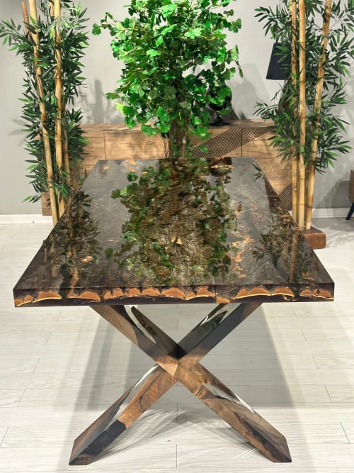 Tree & Bark Ultra Clear Epoxy Resin Dining Table | Tables by Tinella Wood