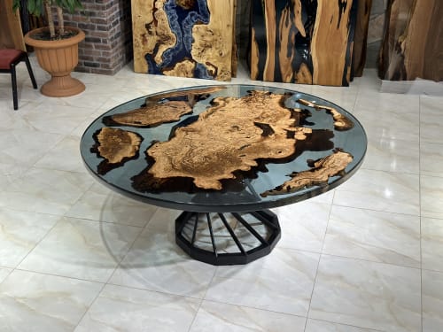 Blor Round Walnut Wood Crystal Clear Resin Epoxy Handmade Dining Table –  Nyurguhun
