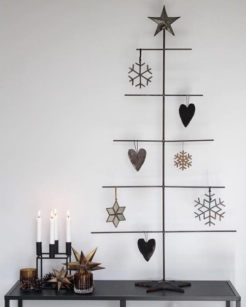 Brass snowflakes | Art & Wall Decor by Muubs