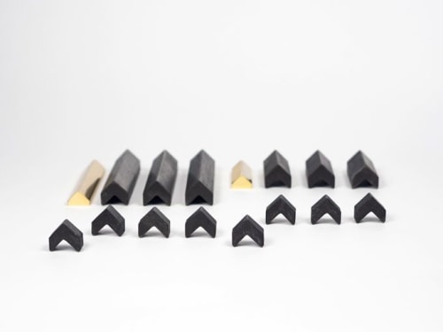 Temporaneo | Ornament in Decorative Objects by gumdesign