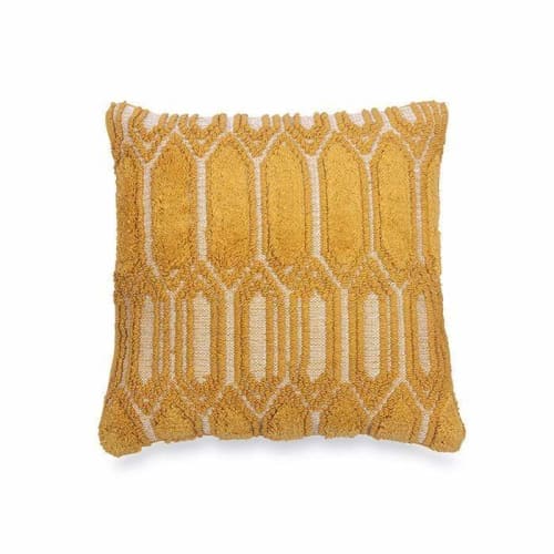 Oro Accent Cushion, Yellow | Pillows by Casa Amarosa
