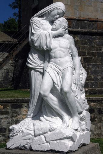 Pietà in Abbey of Frassinoro | Public Sculptures by Dario Tazzioli