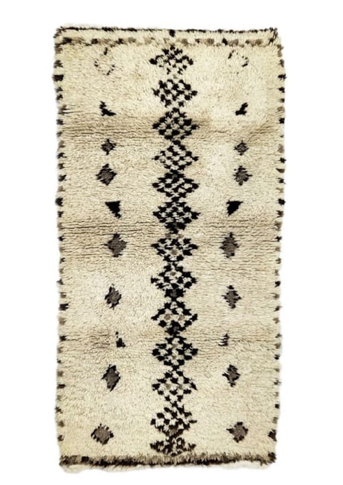 Vintage Moroccan Rug 2.6/6.0 ft - Hand-Tufted Artistry | Rugs by Marrakesh Decor