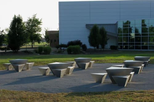 TETRA | Public Sculptures by David Colbert | Kent State University Trumbull in Warren