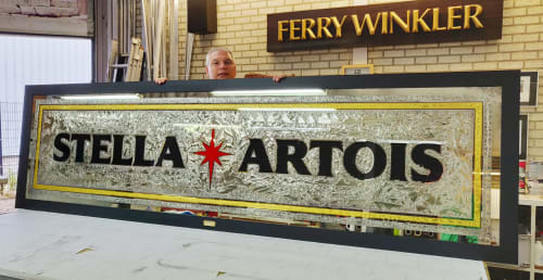 Stella Artois gilded and slvered glas sign | Wall Hangings by Schitterend