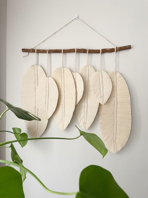 Macrame Feathers with 7 feathers | Wall Hangings by macramestories