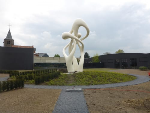 Trahiard | Public Sculptures by STUDIO NICK ERVINCK | Selection Furniture - Furniture Belgium - Belgium bedding in Mont-de-l'Enclus