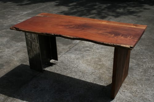 Santa Elena Desk | Furniture by Elias González