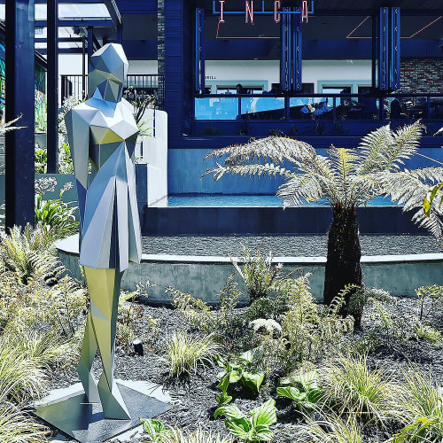 ‘Silver Figure | Public Sculptures by Ben Foster Sculpture | Westfield Newmarket in Auckland