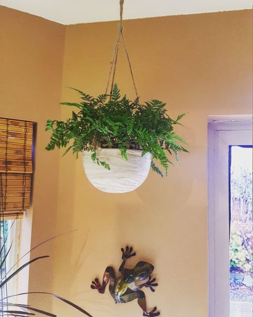 “Marbled Hanging Planters” | Wall Hangings by S.S. Robinson Pottery