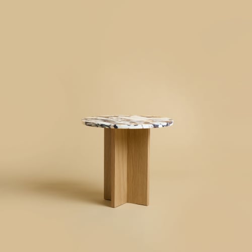 Round Side Table in marble and Oak - SHERMAN by Lebanto | Tables by Lebanto