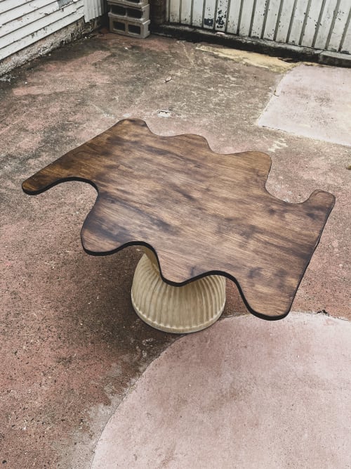 Squiggle Coffee Table | Tables by PAR  KER made