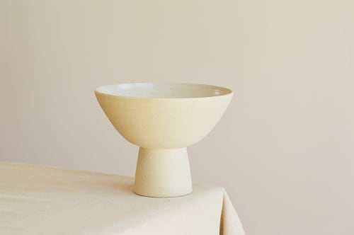 Elevated Bowl – Made To Order by Elizabeth Bell Ceramics