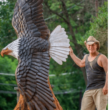 Travilah Eagle | Public Sculptures by Paul Waclo