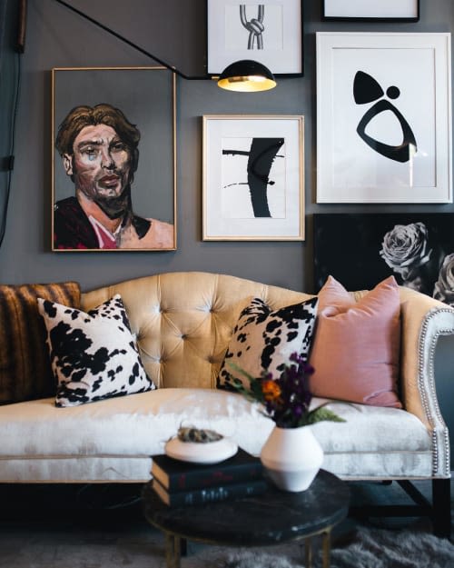 “Giarmo” | Paintings by Tom Robinson | Savvy Settings Home in Chicago