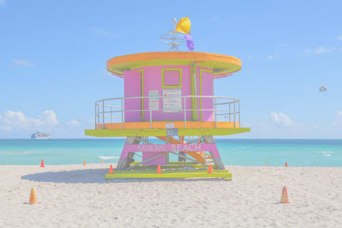 10th Street-Miami Lifeguard Chair (Pink) | Photography by Richard Silver Photo