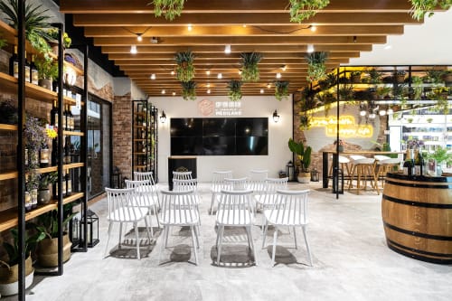 Ian's Health Lounge, Stores, Interior Design