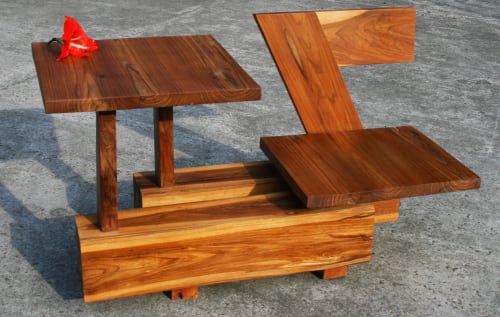 Cornizuelo Studio Desk | Furniture by Elias González