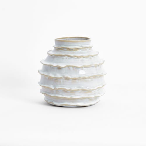 Holiday vase - shiny white | Vases & Vessels by Project 213A