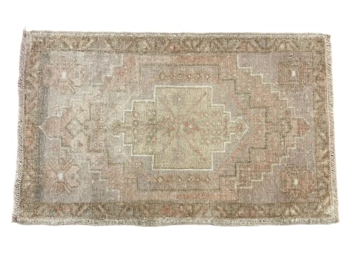 Turkish Rug Doormat | 1.7 x 2.5 | Rugs by Wool and Rugo