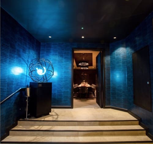 Neon Orb | Sculptures by Mark Beattie MRSS | M Victoria St in London