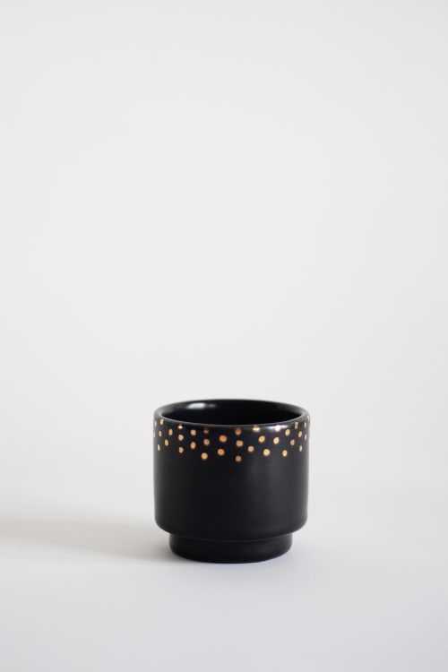 Black and Gold Dots Cup | Cups by Sofia Sustelo