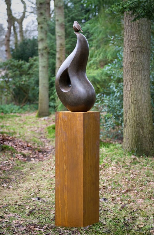 The Robin's Perch | Sculptures by Anthony Smith Sculpture