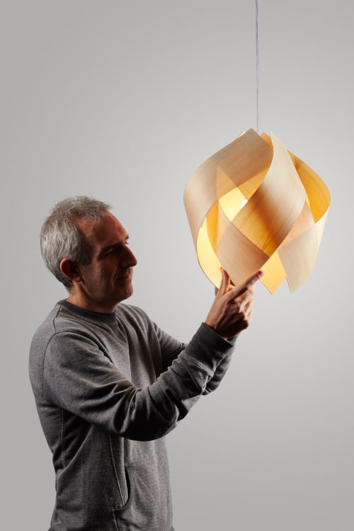 Platzen - Unique Autumn Wood Veneer Pendant Light | Pendants by Traum - Wood Lighting