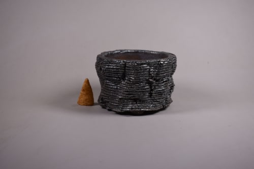 LB-6g | Vases & Vessels by COM WORK STUDIO
