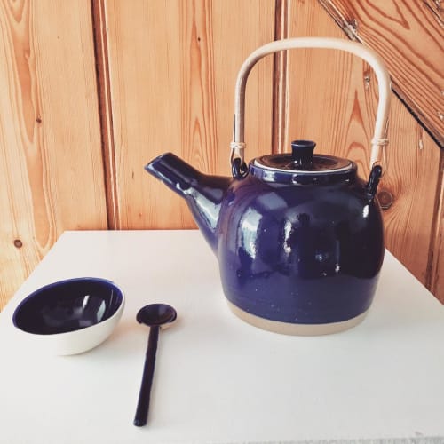 Deep blue Teapot, sugar container and spoon | Tableware by Jose Carvalho | Potter