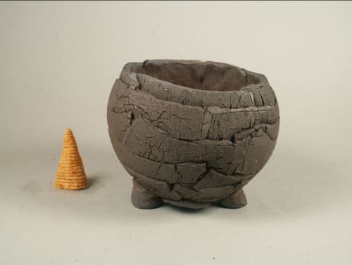 Co-9 | Planter in Vases & Vessels by COM WORK STUDIO