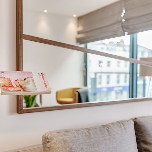 JAMES Triptych mirror | Decorative Objects by Ivar London | Custom