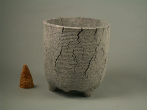 Clls-1 | Planter in Vases & Vessels by COM WORK STUDIO