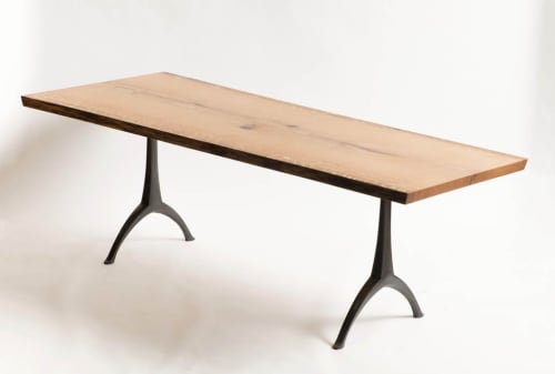 Legacy Base Live Edge Pedestal Dining Table in Natural Oak