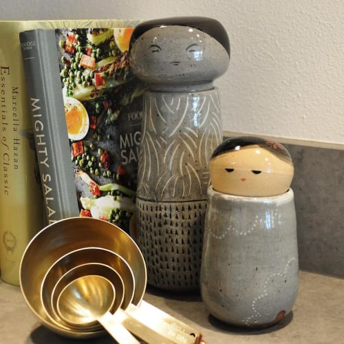 Kokeshi-Inspired Ceramic Dolls | Sculptures by Jennifer Fujimoto