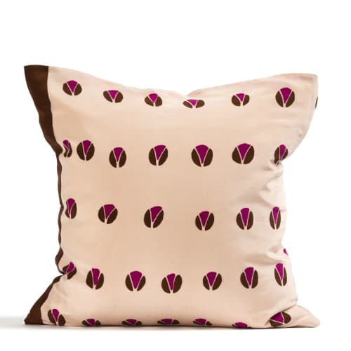 Double "Meryls" screen-printed 100% silk cushion cover | Pillows by Natalia Lumbreras