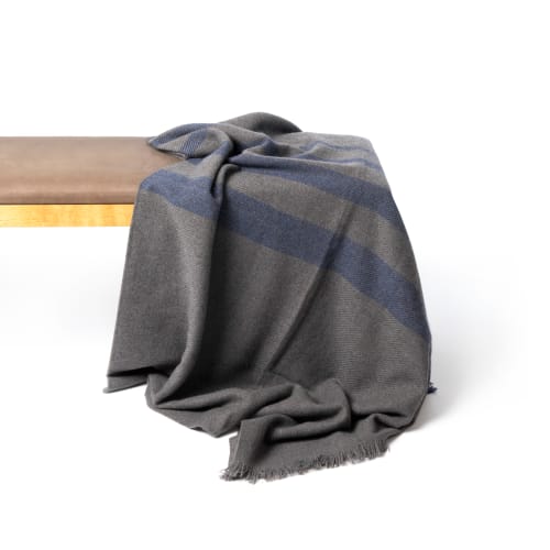 Pure YAK wool throw_grey navy | Linens & Bedding by mjiila design furniture