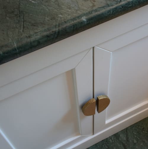 Round Hammered | Knob in Hardware by Thea design
